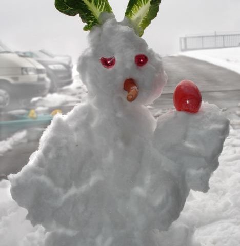 Kreuzung von Schneemann und Osterhase gelungen!!!